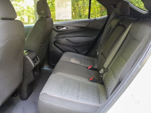 Used 2024 Chevrolet Equinox LT image 16