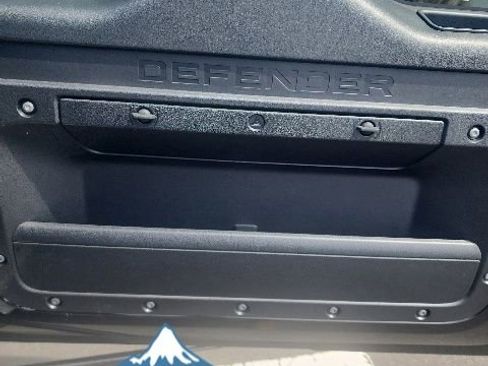 Used 2023 Land Rover Defender 110 S AWD/4WD image 19