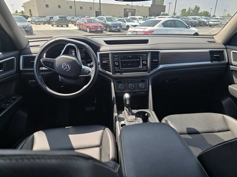 Used 2022 Volkswagen Atlas SE AWD/4WD image 6