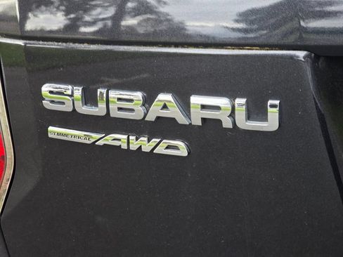 Used 2016 Subaru Forester 2.5i Premium w/ All-Weather Package AWD/4WD image 13
