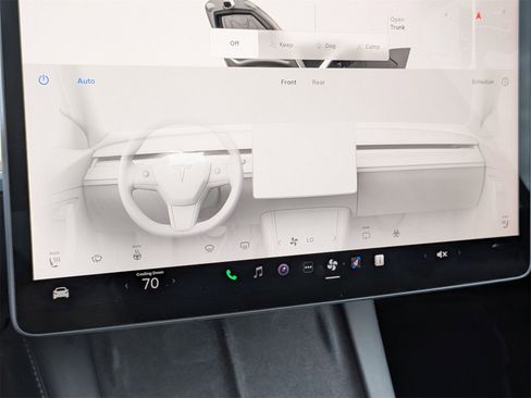 Used 2022 Tesla Model Y Long Range image 24