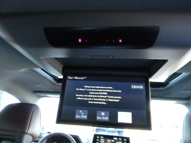 Certified 2024 Toyota Sienna Platinum AWD/4WD image 24