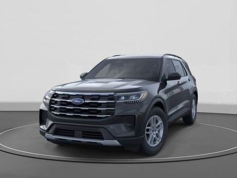 New 2026 Ford Explorer Active image 2