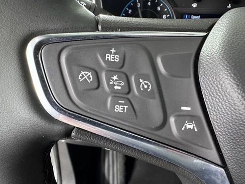 Used 2024 Chevrolet Equinox LT image 10