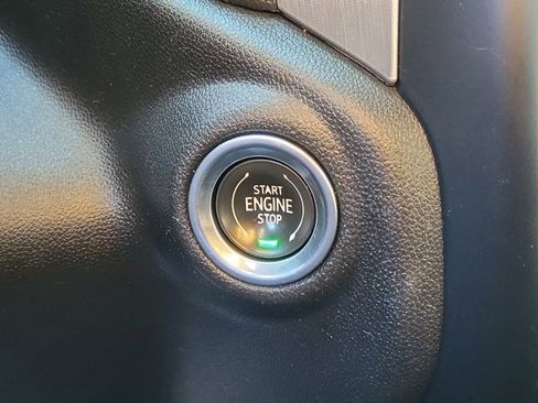 Used 2021 GMC Sierra 1500 Elevation image 17