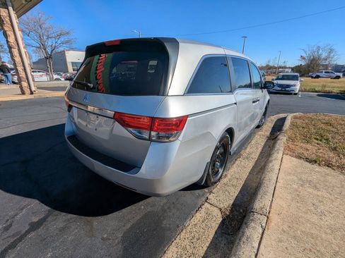 Used 2015 Honda Odyssey LX image 7