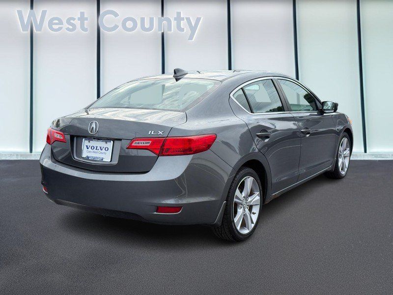 Used 2014 Acura ILX FWD image 4