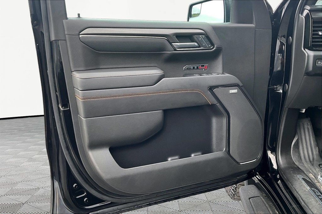 Used 2022 GMC Sierra 1500 AT4 w/ AT4 Preferred Package AWD/4WD image 24