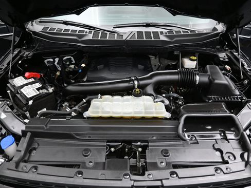 Used 2022 Ford F150 Platinum w/ Equipment Group 701A High image 8