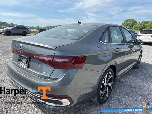 Used 2025 Volkswagen Jetta SEL image 5
