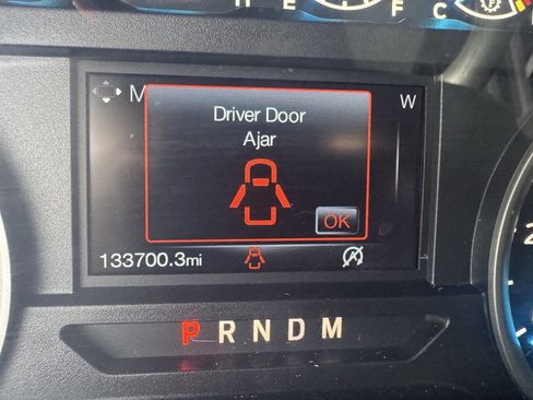 Used 2017 Ford F150 XLT w/ Equipment Group 302A Luxury image 12