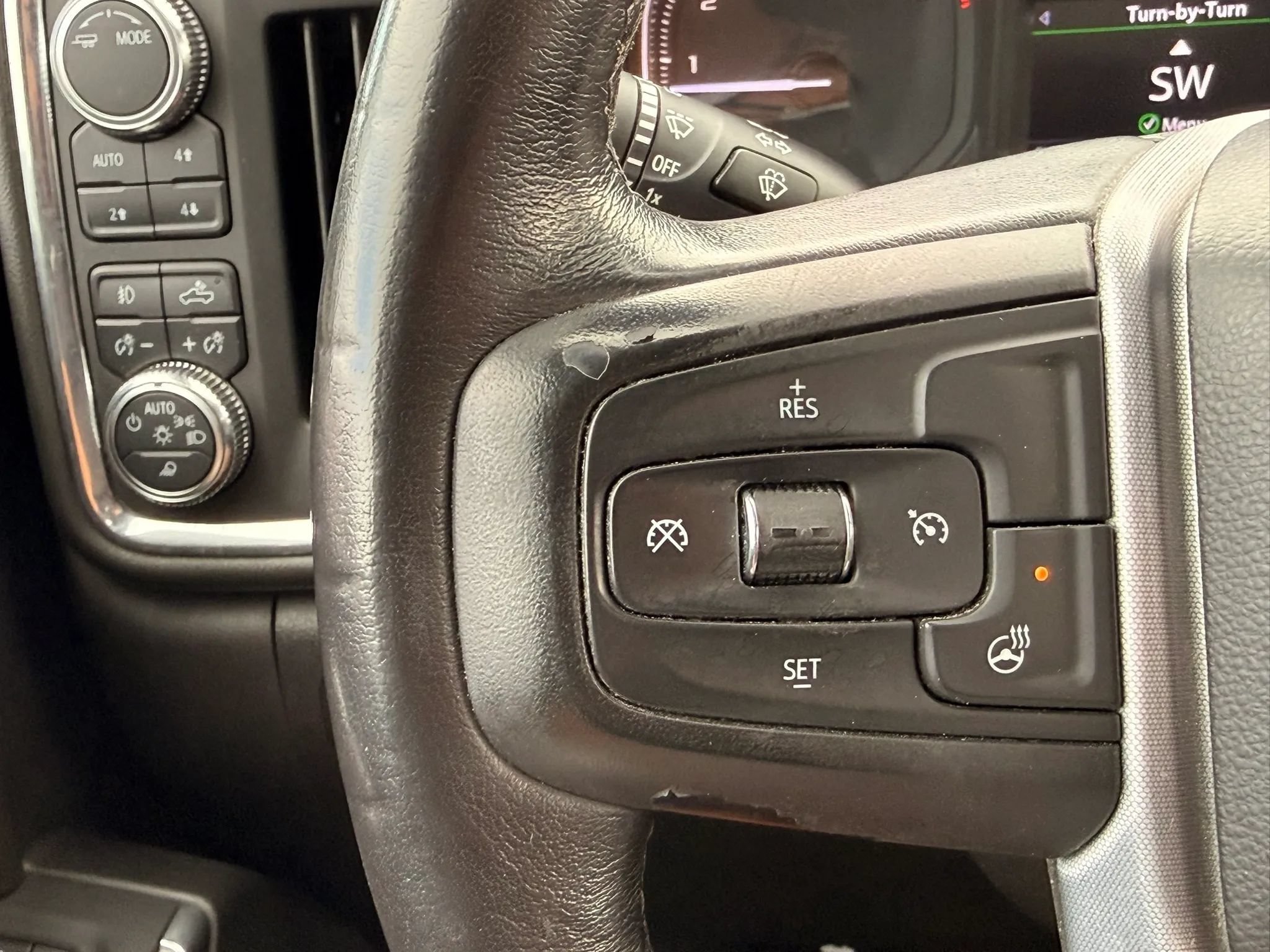 Used 2022 GMC Sierra 2500 SLT w/ SLT Convenience Package AWD/4WD image 49