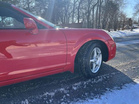 Used 2003 Toyota MR2 Base 2dr Convertible image 13