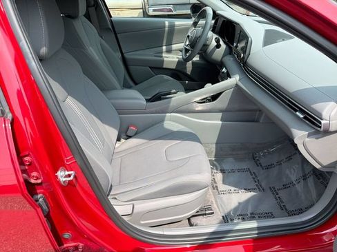 Used 2023 Hyundai Elantra SEL w/ Cargo Package FWD image 26