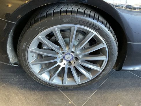 Used 2017 Mercedes-Benz SL 550 image 9