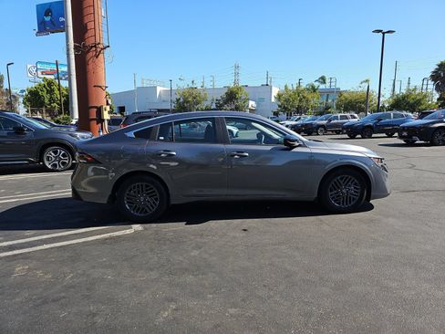 Used 2026 Nissan Sentra SV w/ Floor Mat Package FWD image 8