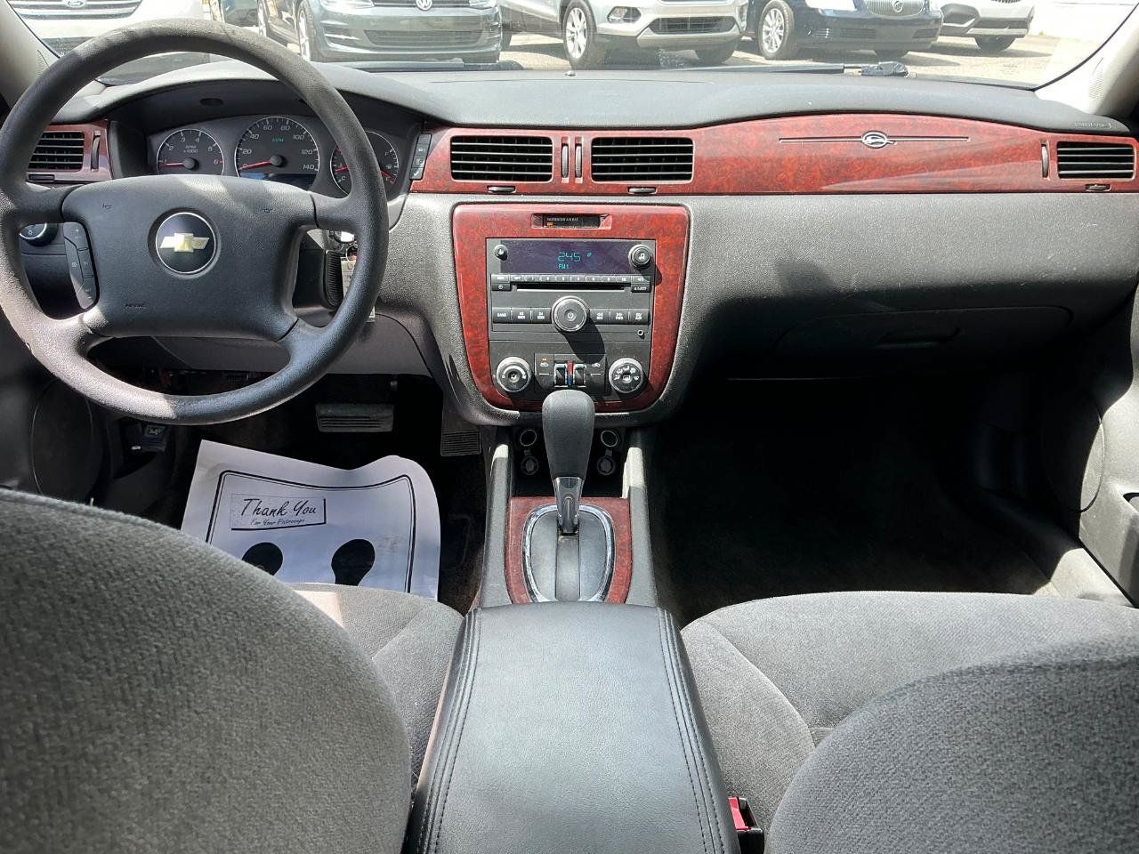 Used 2009 Chevrolet Impala LT FWD image 14