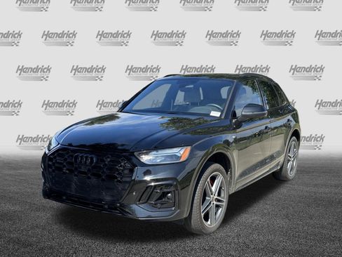 Used 2024 Audi Q5 e Premium Plus w/ Premium Plus Package AWD/4WD image 6