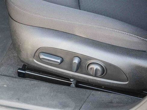 Used 2024 Chevrolet Malibu LT image 20