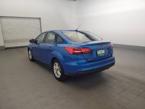 Used 2016 Ford Focus SE FWD image 5