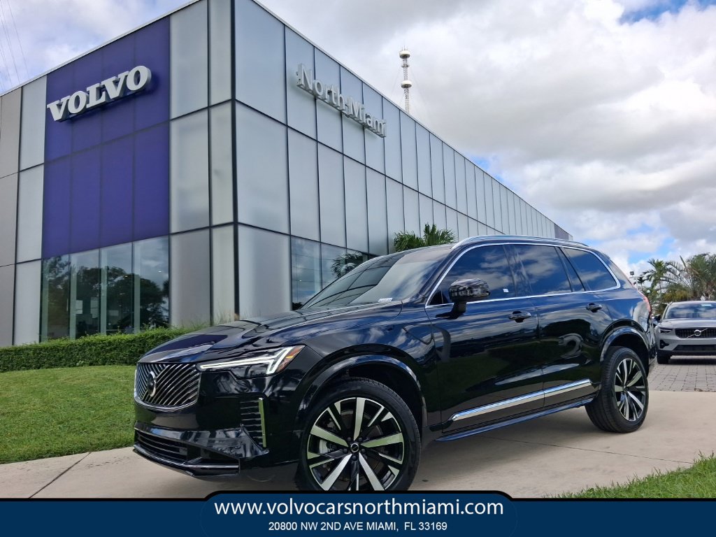 Certified 2025 Volvo XC90 B5 Core w/ Climate Package AWD/4WD image 1