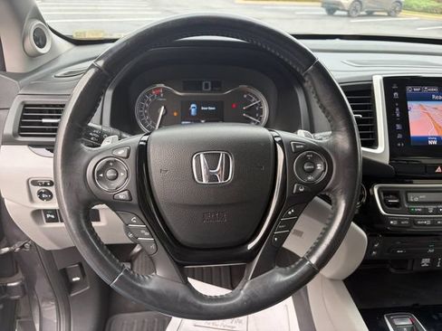 Used 2017 Honda Pilot Elite image 9