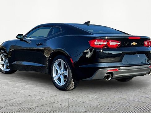 Used 2023 Chevrolet Camaro LT image 4