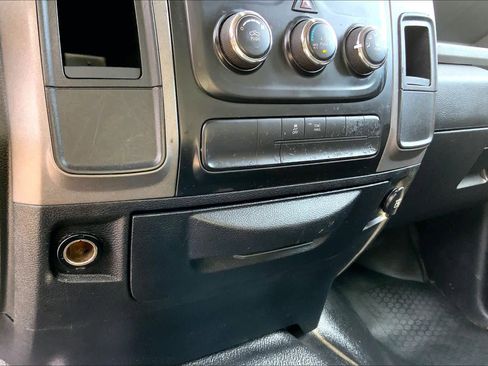 Used 2017 RAM 3500 Tradesman image 33