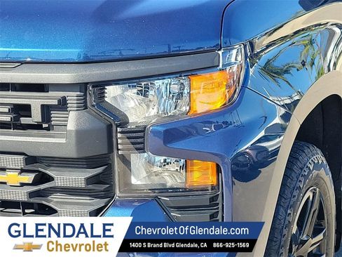Used 2023 Chevrolet Silverado 1500 Custom image 18