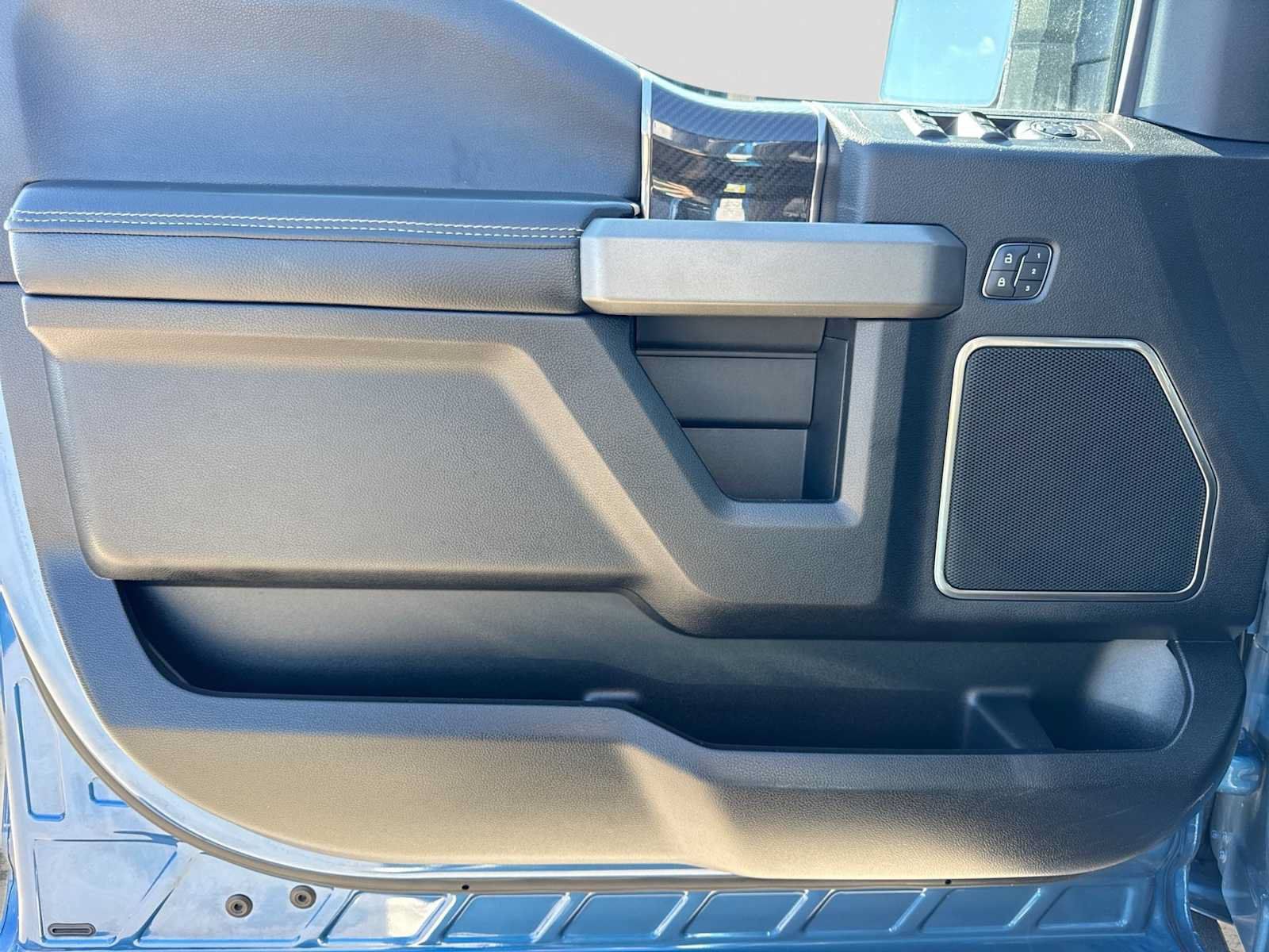 Used 2019 Ford F150 Raptor w/ Equipment Group 802A Luxury AWD/4WD image 30