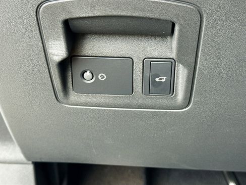 New 2026 Land Rover Range Rover Velar Autobiography AWD/4WD image 35