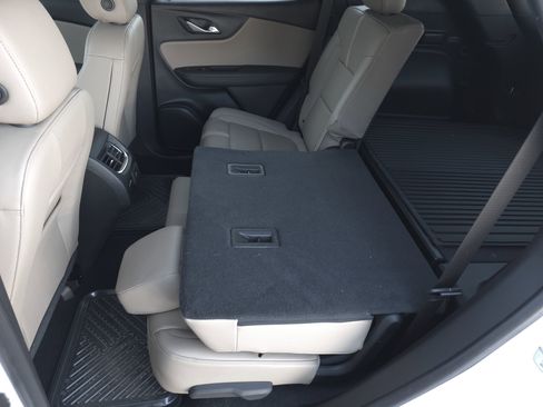 Used 2024 Chevrolet Blazer Premier w/ Driver Confidence II Package image 33