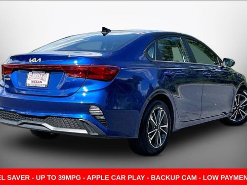 Used 2022 Kia Forte LXS FWD image 6