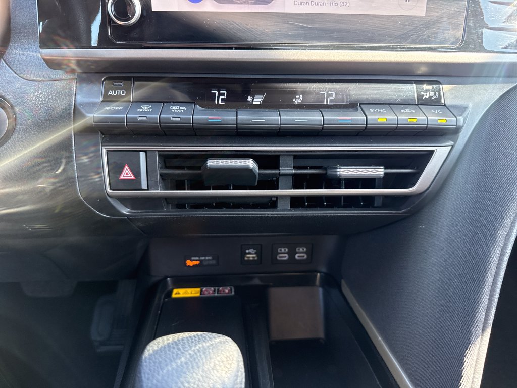 Used 2025 Toyota Camry LE FWD image 18