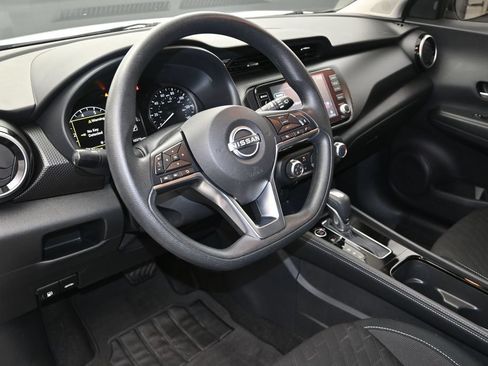 Used 2024 Nissan Kicks SV FWD image 20