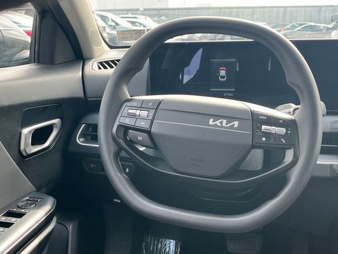 Used 2025 Kia K4 LXS image 28