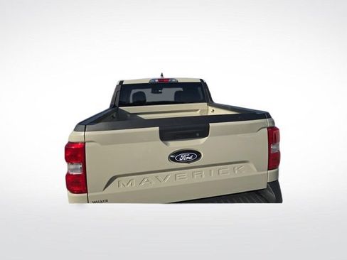 Used 2025 Ford Maverick XLT FWD image 4