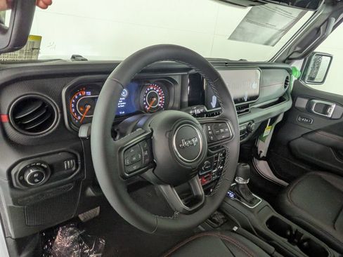 New 2026 Jeep Gladiator Rubicon AWD/4WD image 18