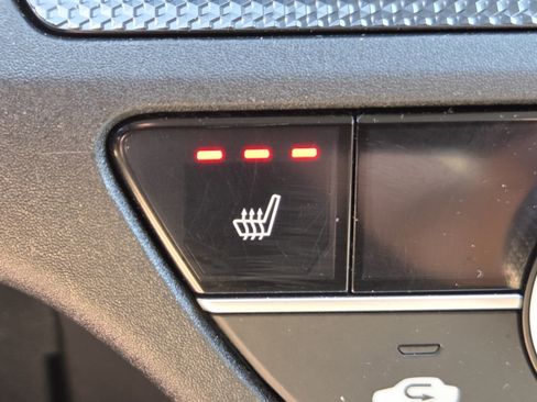 Used 2023 Honda Civic LX image 6