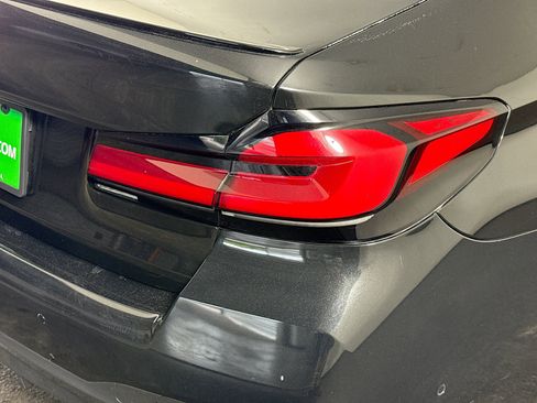 Used 2023 BMW 530e w/ M Sport Package image 34