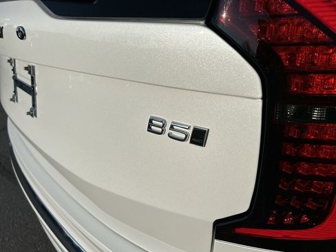 Used 2026 Volvo XC90 B5 Plus w/ Protection Package image 10