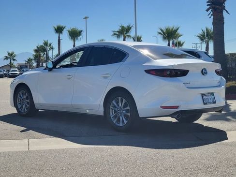Used 2025 MAZDA MAZDA3 s FWD image 3