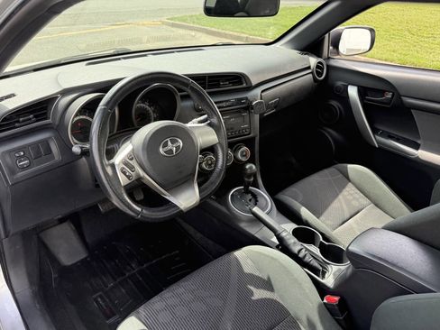 Used 2012 Scion tC image 9