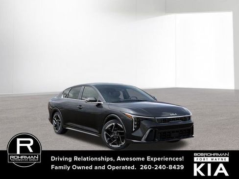 New 2025 Kia K4 GT-Line image 9