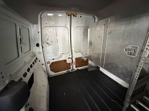 Used 2012 Ford Transit Connect XLT FWD image 12