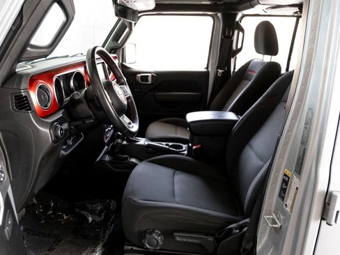 Used 2022 Jeep Wrangler Unlimited Rubicon AWD/4WD image 11