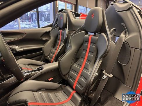 Used 2023 Ferrari SF90 Spider image 22