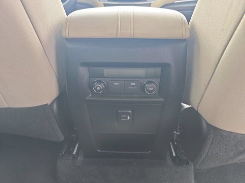 Used 2022 Chevrolet Traverse LS AWD/4WD image 19