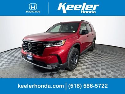 Certified 2025 Honda Pilot TrailSport