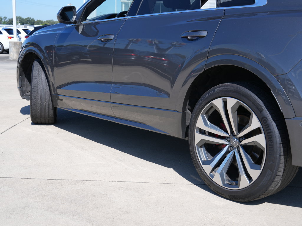 Used 2019 Audi Q8 Prestige AWD/4WD image 11